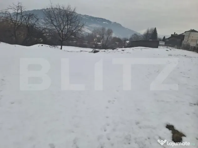 Teren de vânzare, ideal pentru investiție, zonă bună în