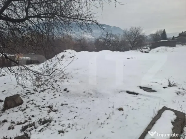 Teren de vânzare, ideal pentru investiție, zonă bună în