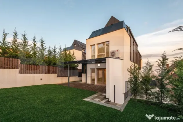 Duplex, 130 mp, 270 mp teren, 5 camere, zona strazii Buna zi