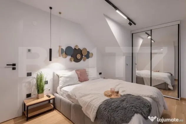 Duplex, 130 mp, 270 mp teren, 5 camere, zona strazii Buna zi