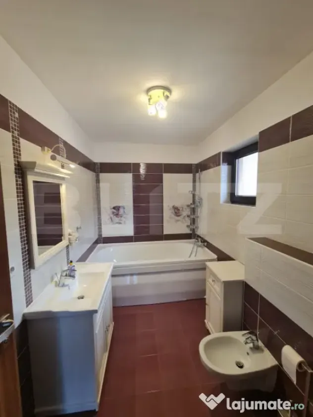 Casa tip duplex, 4 camere, 120 mp utili, zona Florilor