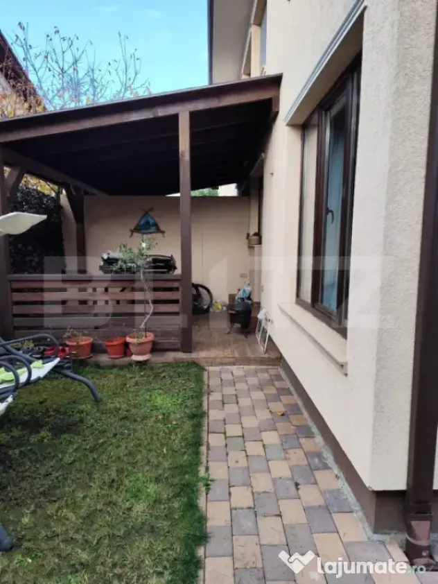 Casa tip duplex, 4 camere, 120 mp utili, zona Florilor