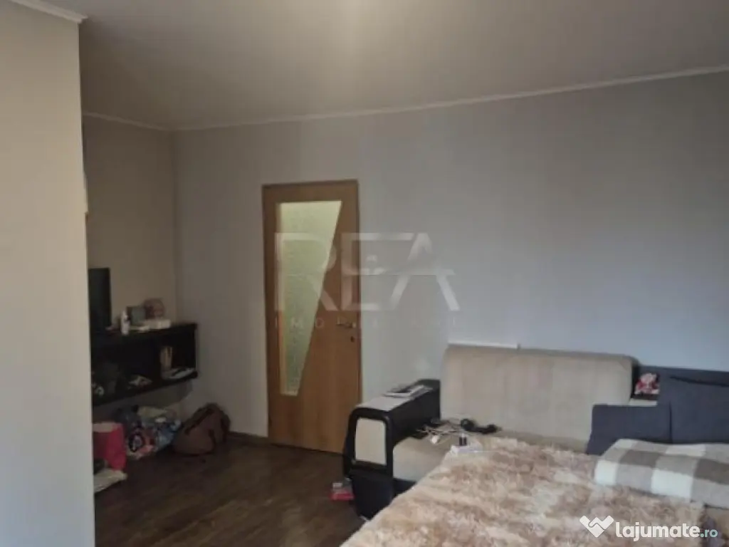 Garsoniera-Bloc Stradal-Calea Rahovei