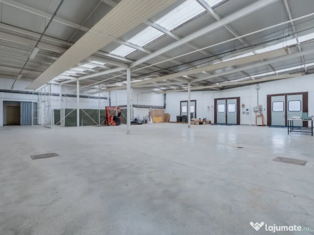 Spatiu industrial/comercial P+1, 3400 mp utili, teren 4000 m