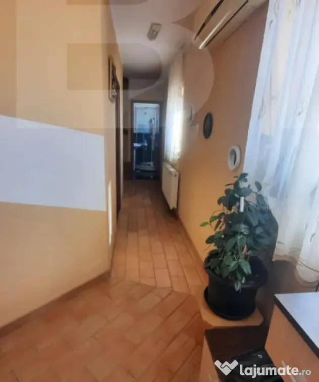 Casa si spatiu comercial de vanzare - Nicolae Titulescu, Lug