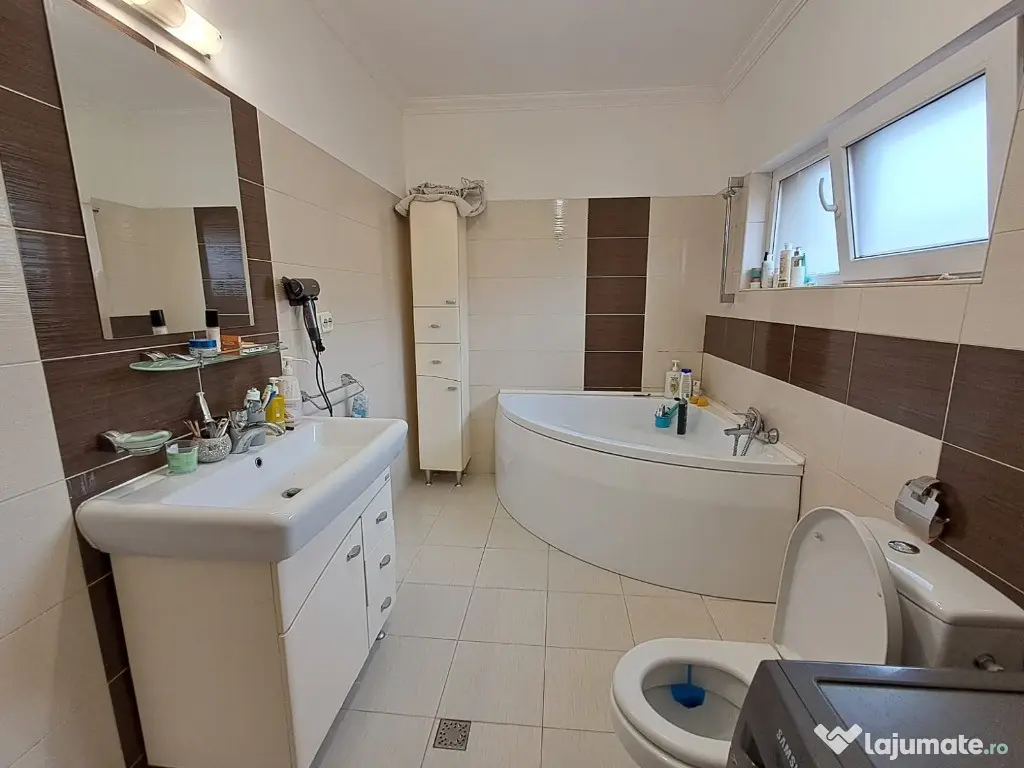 Duplex finisaje moderne situat in Floresti zona Terra