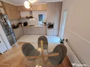 Duplex finisaje moderne situat in Floresti zona Terra 