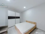 Apartament de inchiriat cu 2 camere la curte comuna, zona Ce 