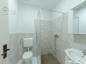 Apartament de inchiriat cu 2 camere la curte comuna, zona Ce 