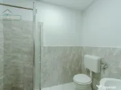 Apartament de inchiriat cu 2 camere la curte comuna, zona Ce 