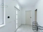 Apartament de inchiriat cu 2 camere la curte comuna, zona Ce 