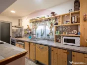 Cabana la Flo, 8 cam,P + M, teren 888 mp oportunitate de ... 