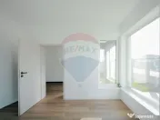 Casă pe nivel de vânzare cu 3 dormitoare, 500 mp teren ... 