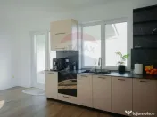 Casă pe nivel de vânzare cu 3 dormitoare, 500 mp teren ... 