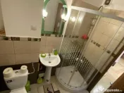 Apartament 4 camere, la 3 minute de Metrou Aparatori Patriei. 