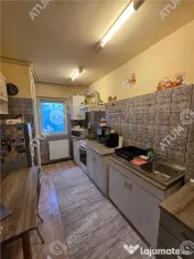 Apartament cu 3 camere decoamndate in zona Valea Aurie din S 