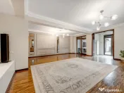 Apartament 170mp utili, 77mp curte și 3 locuri parcare, Par 