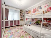 Apartament 170mp utili, 77mp curte și 3 locuri parcare, Par 