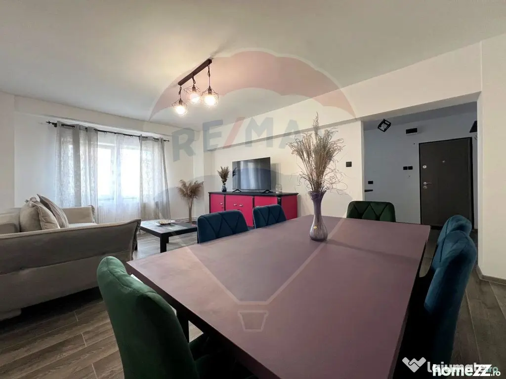 Apartament spațios de închiriat, strada Năsăud, bloc ...