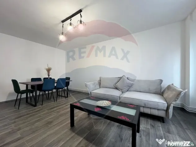 Apartament spațios de închiriat, strada Năsăud, bloc ...