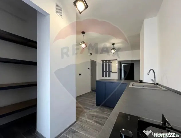 Apartament spațios de închiriat, strada Năsăud, bloc ...