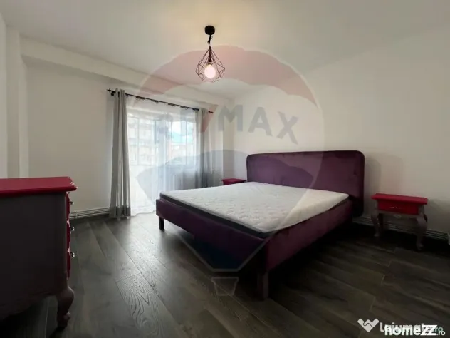 Apartament spațios de închiriat, strada Năsăud, bloc ...