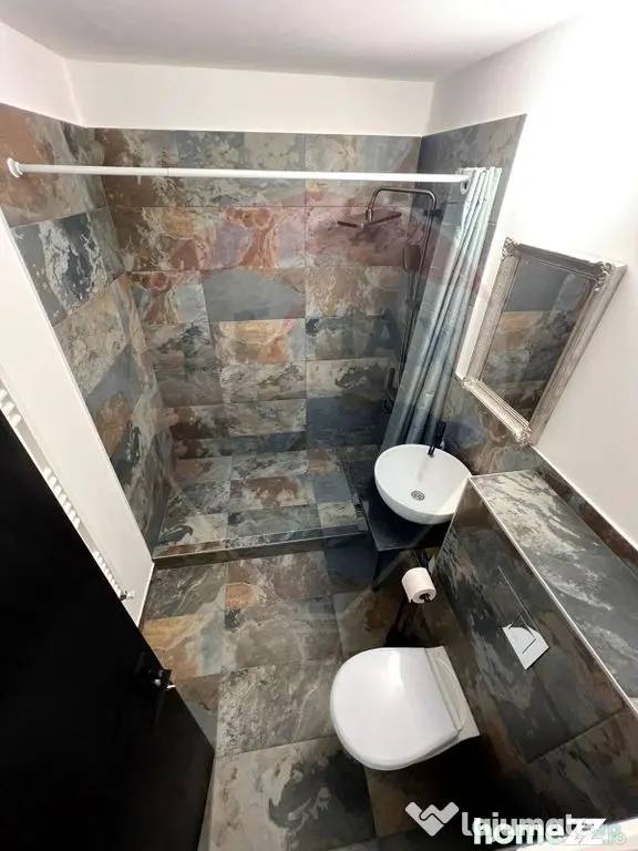 Apartament spațios de închiriat, strada Năsăud, bloc ...