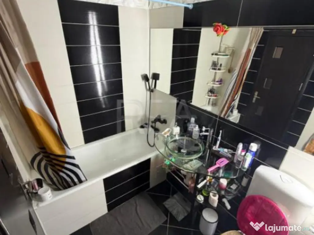 2 camere Ștefan cel Mare decomandat,parcare,et. 1,an 1984,m