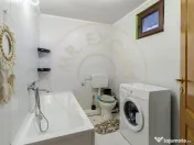 Casa 3 camere Dragomiresti strada principala 