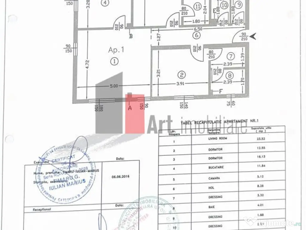 Vanzare apartament 3 camere si curte+loc de parcare Padur...