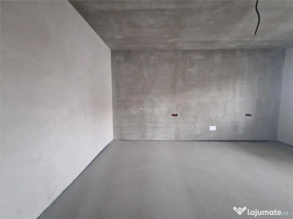 Casa P E, teren 179 mp - Caminul De Batrani - Spitalul Judet