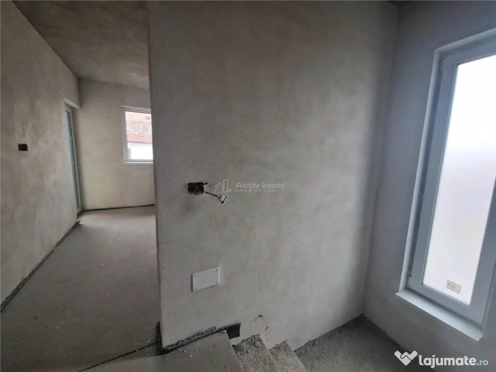 Casa P E, teren 179 mp - Caminul De Batrani - Spitalul Judet