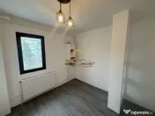 Apartament renovat 2 camere etaj 3 de vanzare Bacau 