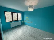 Apartament renovat 2 camere etaj 3 de vanzare Bacau 