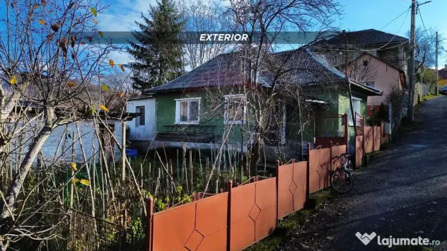 Casă cochetă, cu priveliște superbă asupra orașului ...