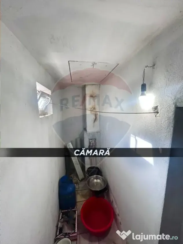 Casă cochetă, cu priveliște superbă asupra orașului ...