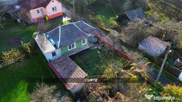 Casă cochetă, cu priveliște superbă asupra orașului ...