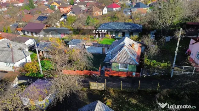 Casă cochetă, cu priveliște superbă asupra orașului ...