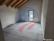 Oportunitate investiție: Vilă cu 4 unități independen... 