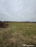 Teren intravilan 72 ari, front generos 54 ml – Zona Două