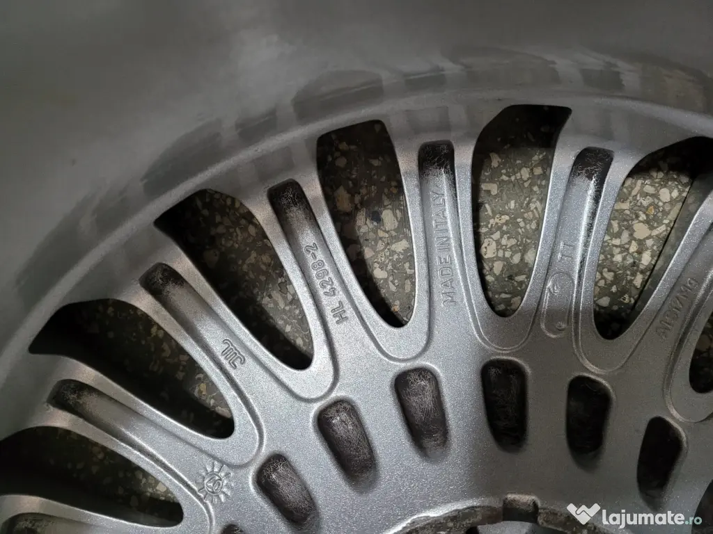 Set 4 jante cu anvelope 225/40/R18