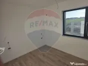 VANZARE Casă / Vilă PREMIUM 4 camere la pret normal 