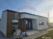 VANZARE Casă / Vilă PREMIUM 4 camere la pret normal 