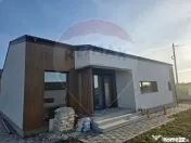 VANZARE Casă / Vilă PREMIUM 4 camere la pret normal 