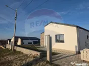 VANZARE Casă / Vilă PREMIUM 4 camere la pret normal 