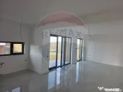 VANZARE Casă / Vilă PREMIUM 4 camere la pret normal 