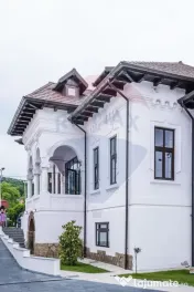 Două vile de patrimoniu, restaurate integral 