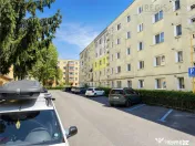 Apartament cu 2 camere in zona Florilor de renovat 