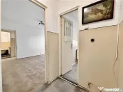 Apartament cu 2 camere zona Florilor de renovat 