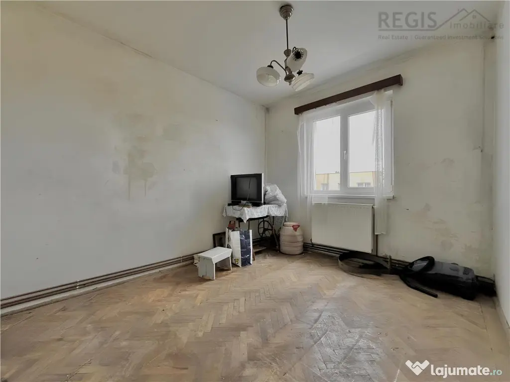 Apartament 2 Camere zona Florilor de renovat